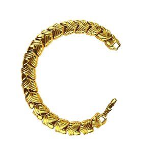 Monet Vintage Monet Gold-Tone Leaf Pattern Bracelet 1980s